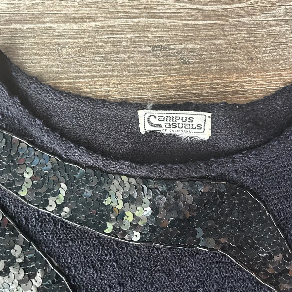 Vintage 80s Black Textured Sweater Sequins‎ Leaf Embellishment Dolman Sleeve